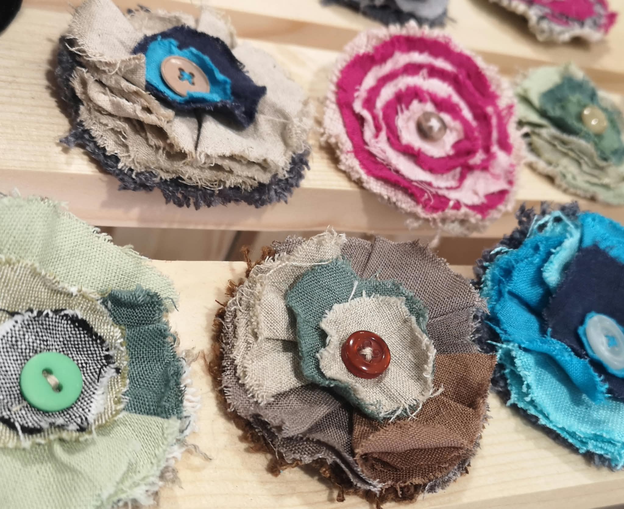 Barrette fleur en lin